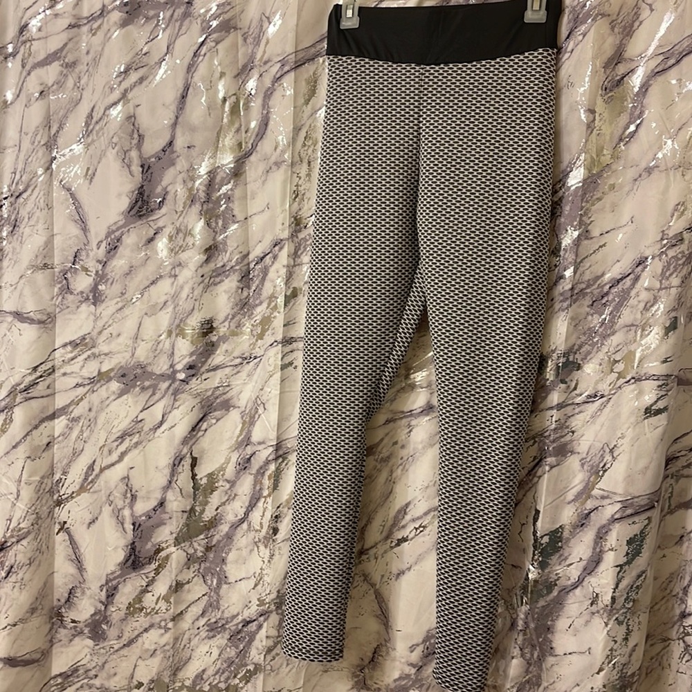 Scrunch butt leggings
